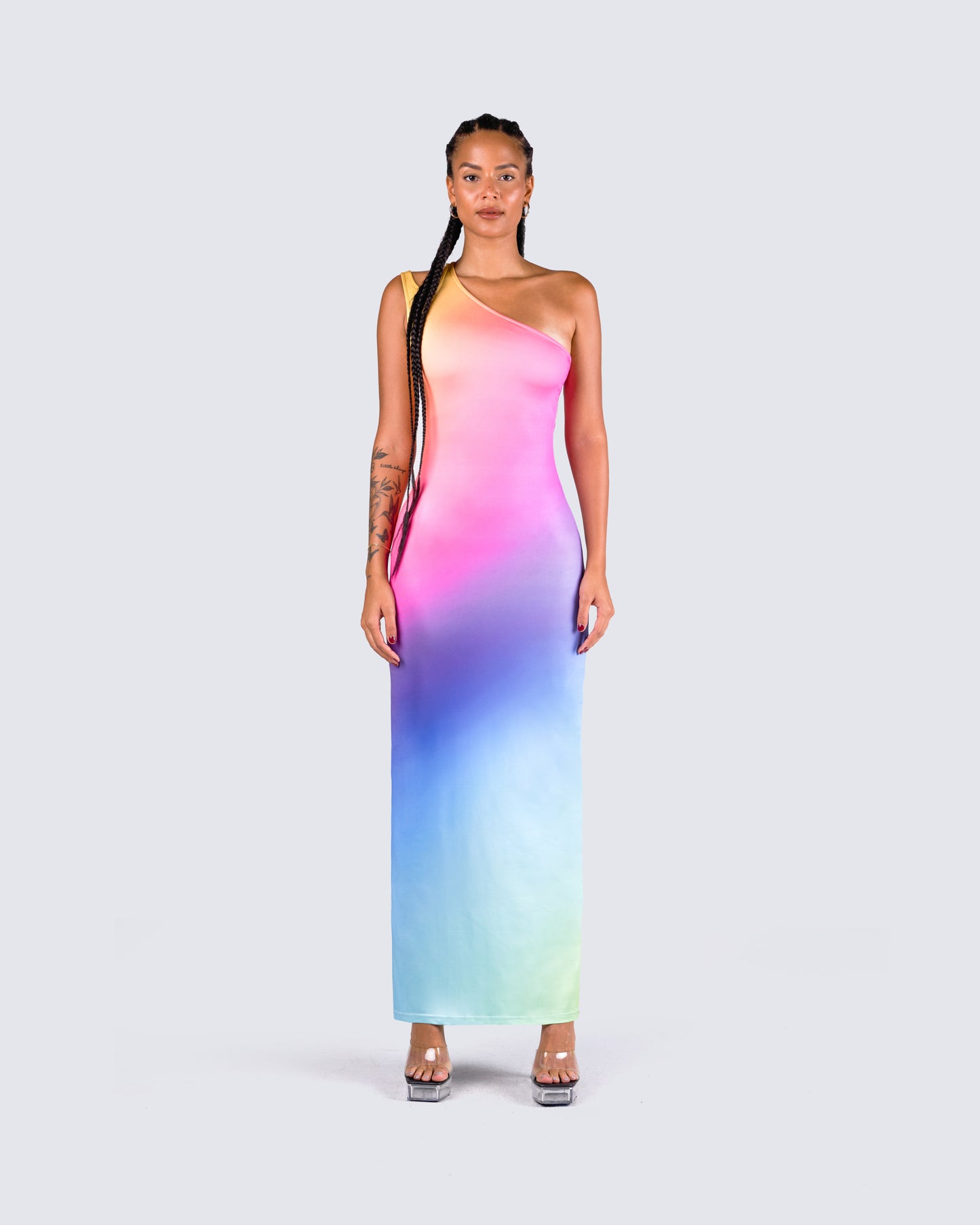 Women's dress close-up detail – FINESSE
