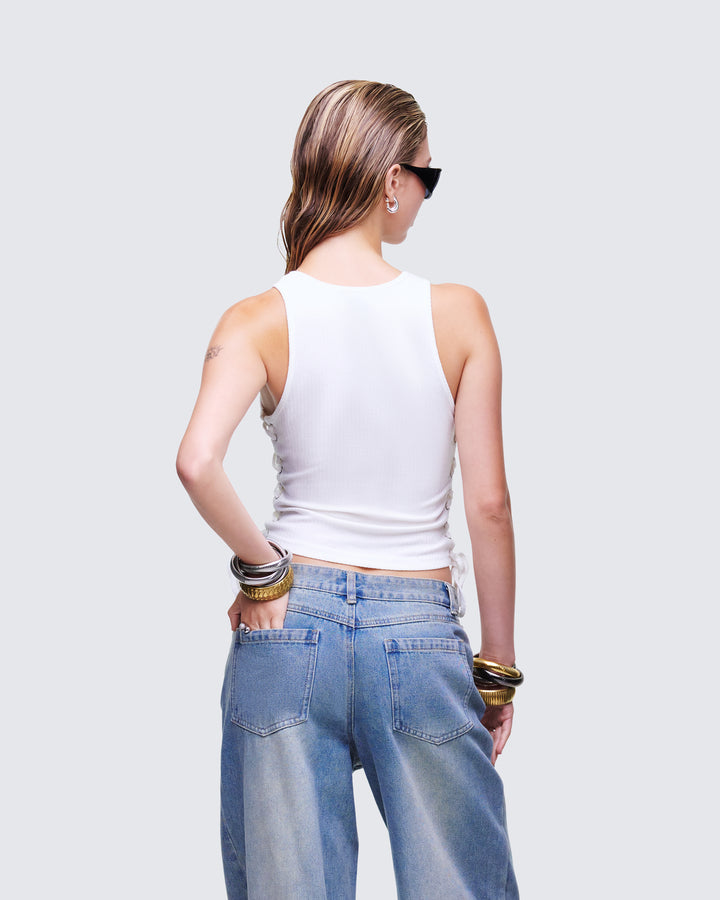 Women's white tank top close-up detail – FINESSE