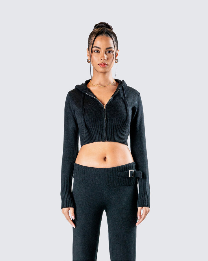 Women's black jacket close-up detail – FINESSE
