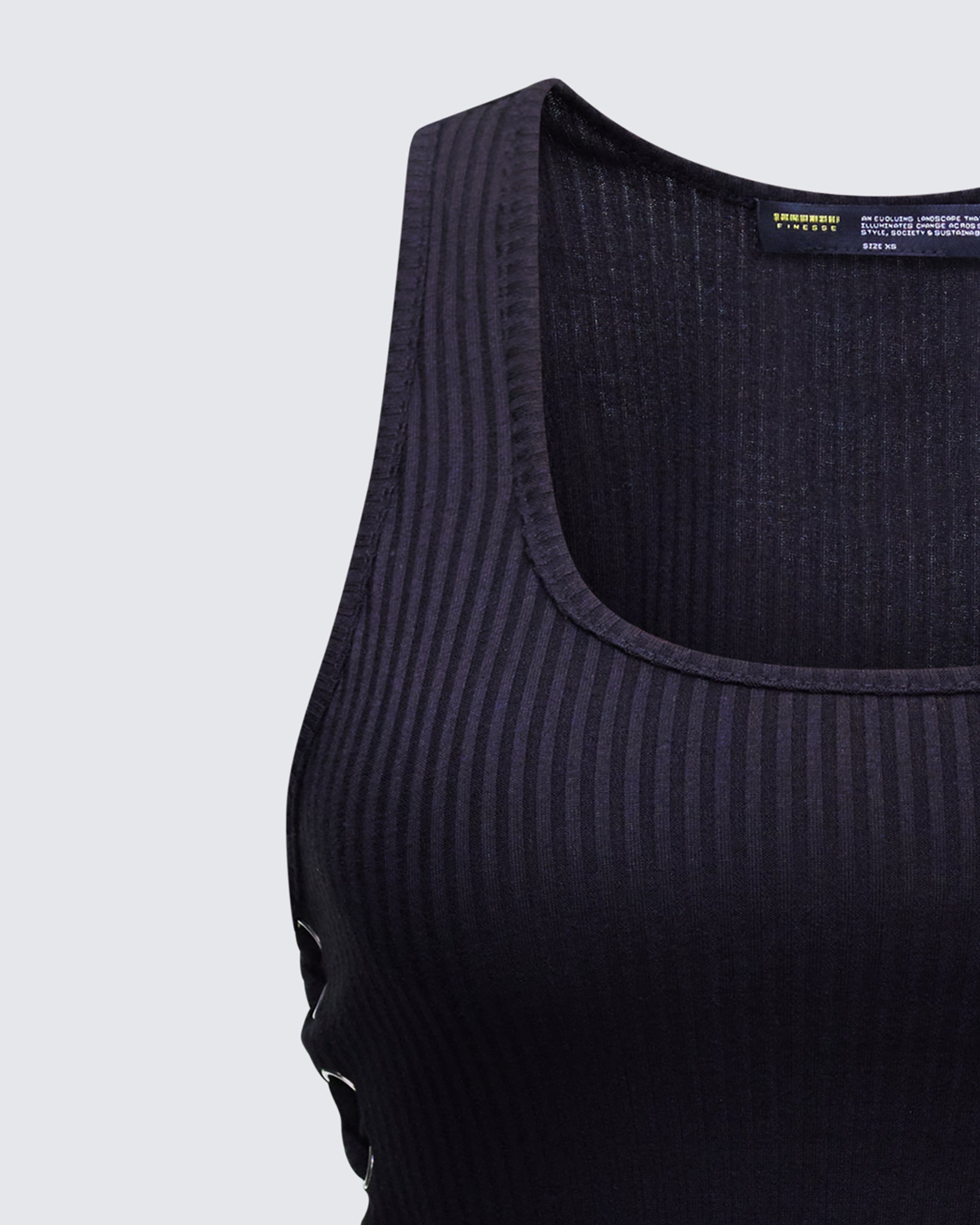 Women's black tank top alternate angle – FINESSE
