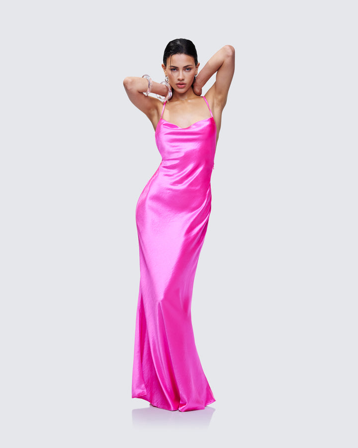 Women's pink maxi dress close-up detail – FINESSE