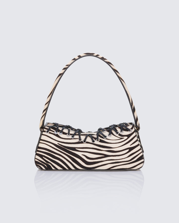 Women's leather matching set close-up detail – FINESSE