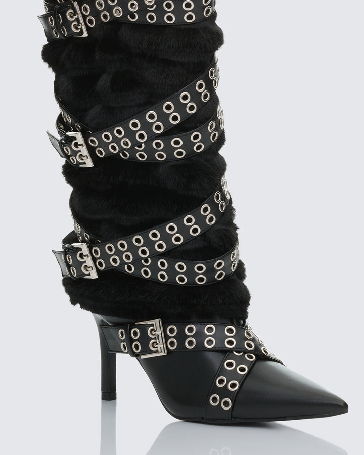 Women's black boots close-up detail – FINESSE