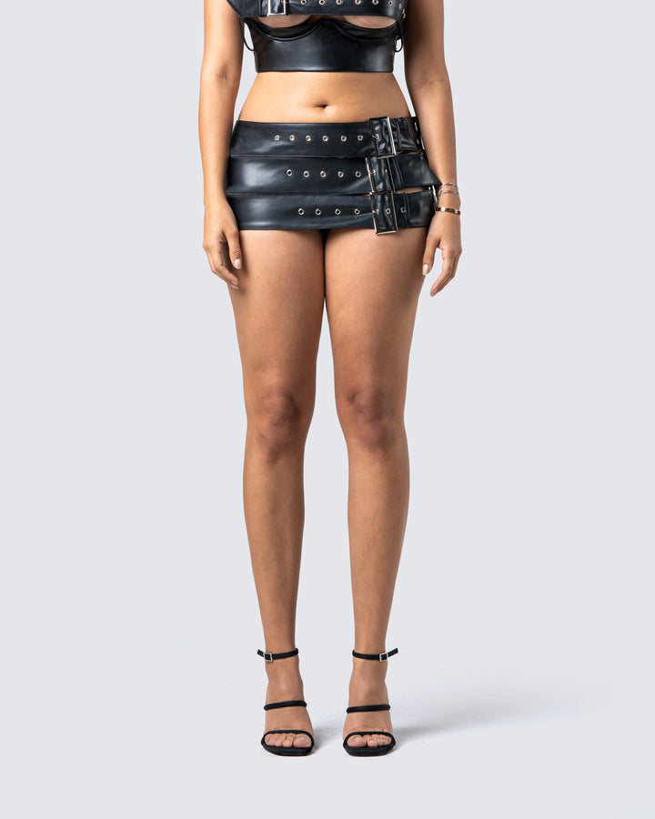 Women's black skirt close-up detail – FINESSE