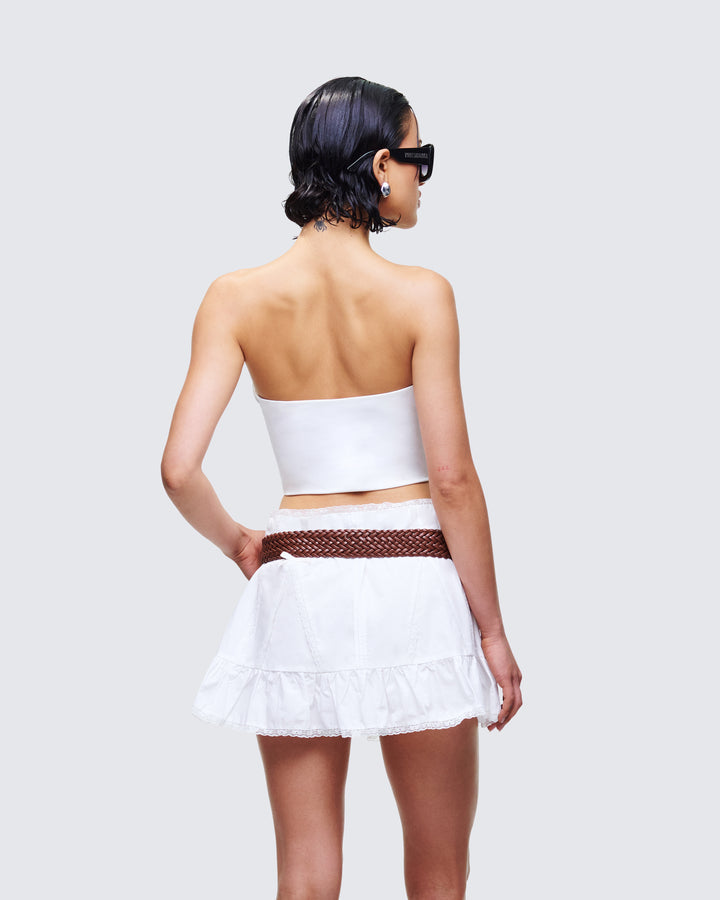Women's tan accessories close-up detail – FINESSE